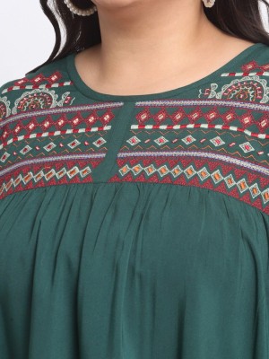 PLUSS Casual Embroidered Women Green Top