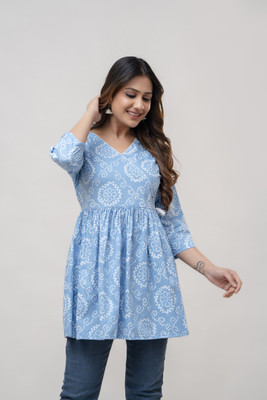 HouseOfCommon Women Floral Print Flared Kurta(Blue)