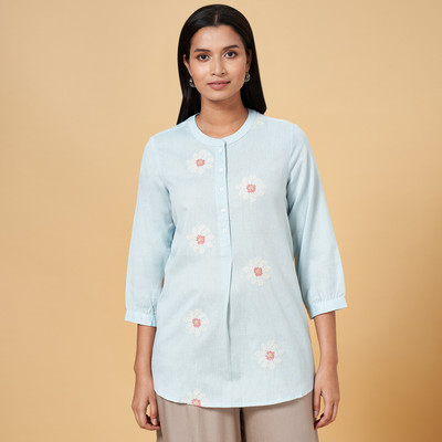 Akkriti by Pantaloons Casual Embroidered Women Light Blue, White, Red Top