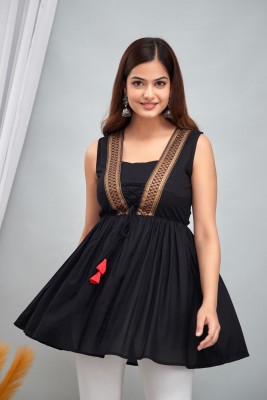 Purshottam Wala Casual Self Design Women Black Top