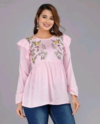 nwb Casual Embroidered Women Pink Top