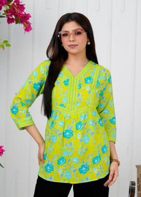 Threadflix Casual Floral Print, Printed Women Green Top