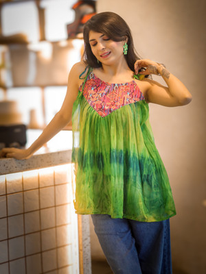 Youthnic Party Tie & Dye, Printed Women Green Top