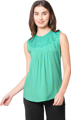GO.4.IT Casual Sleeveless Solid Women Green Top