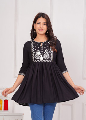 Gvastra Casual Embroidered Women Black Top