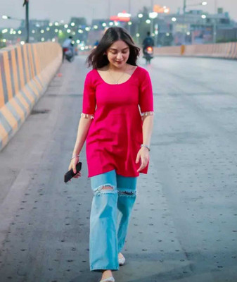 JAIGEET Women Solid Straight Kurta(Pink)