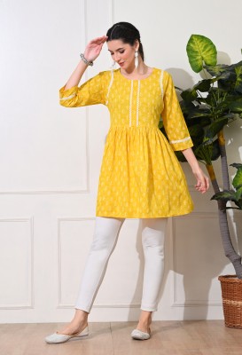 METAFAB Women Printed Flared Kurta(Yellow)