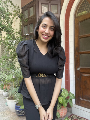 The Wink Label Casual Solid Women Black Top