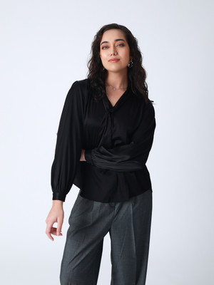 Strong and Brave Casual Solid Women Black Top