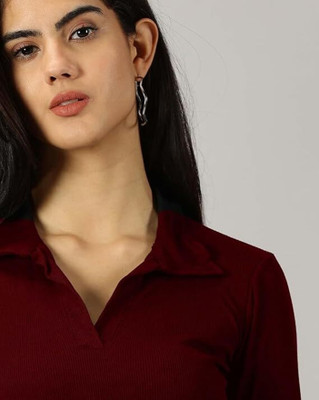 Siyara Casual Solid Women Maroon Top