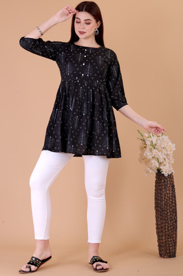 Glomee Casual Printed Women Black Top
