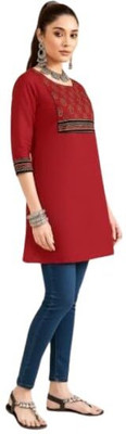 HD DESIGN Women Solid Straight Kurta(Red)