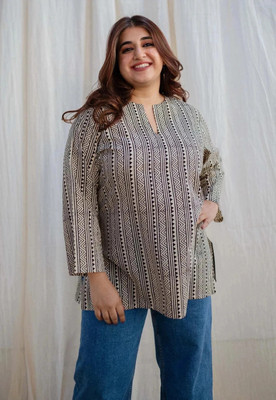 NG NIROMIKA Casual Printed Women Beige, Black Top