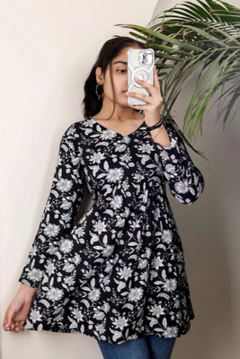 Pahirava Party Floral Print Women Black Top