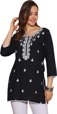 HouseOfCommon Women Embroidered Straight Kurta(Black)