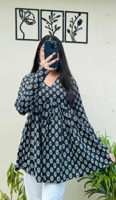 AmanPrints Casual Printed Women Black Top