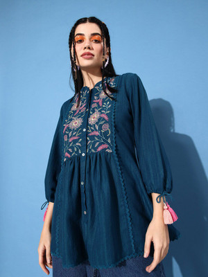 Sangria Casual Embroidered Women Blue Top