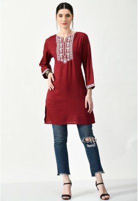 VAAMII Casual Embroidered Women Maroon, White Top