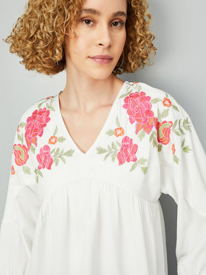 MAX Casual Solid Women Beige Top