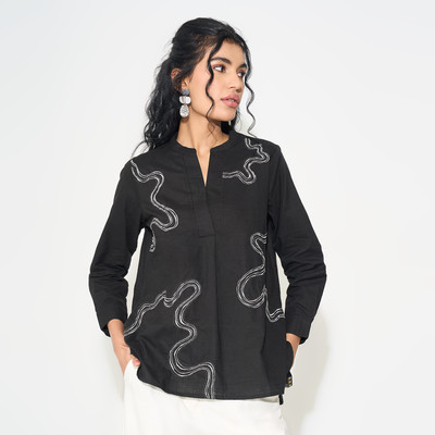 Akkriti by Pantaloons Casual Printed Women Black Top