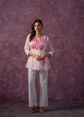 Juniper Casual Embroidered Women Pink Top
