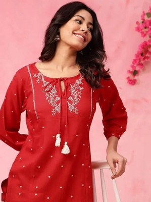 UCCHANTI Casual Embroidered, Solid Women Red Top