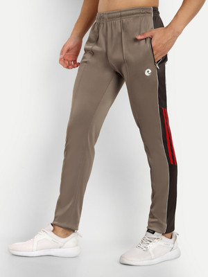 ESTRO Solid Men Brown Track Pants