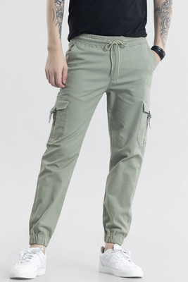 Snitch Solid Men Green Track Pants