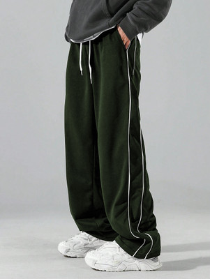 Rajovati Solid Men Green Track Pants