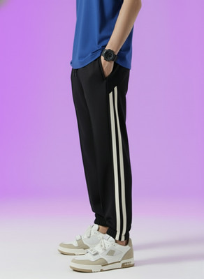 Dockstreet Solid Men White Track Pants