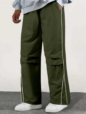 Rajovati Solid Men Dark Green Track Pants