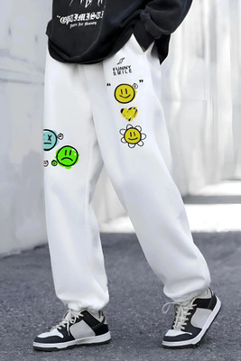 FLYNOFF Printed Men White Track Pants