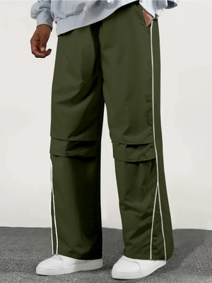 Rajovati Solid Men Dark Green Track Pants