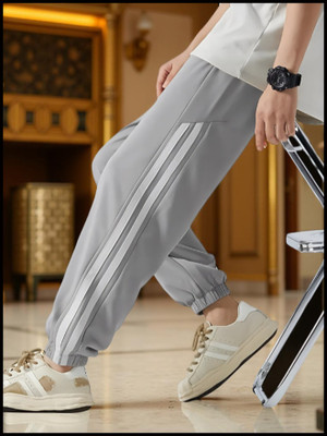 Kesaria Fab Solid Men Grey Track Pants