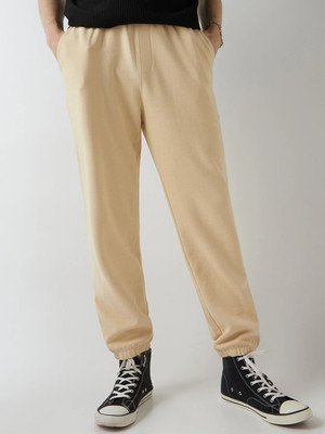 BEWAKOOF Solid Men Brown Track Pants