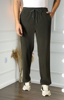 HouseOfCommon Solid Men Green Track Pants