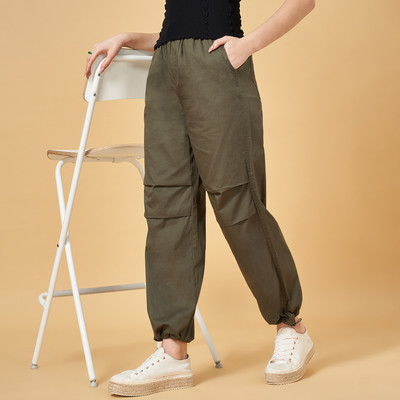 PEOPLE Solid Women Green Track Pants