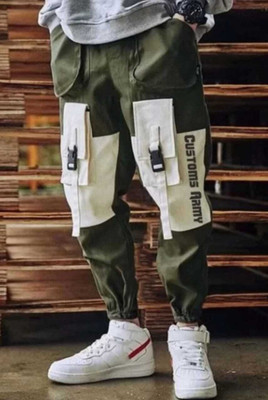 RAAVI Self Design Men Green Track Pants