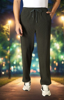 HouseOfCommon Solid Men Green Track Pants