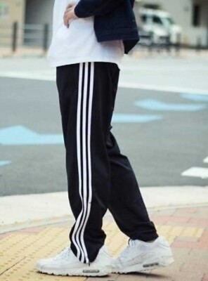 Relaxable Solid, Self Design Men Black Track Pants