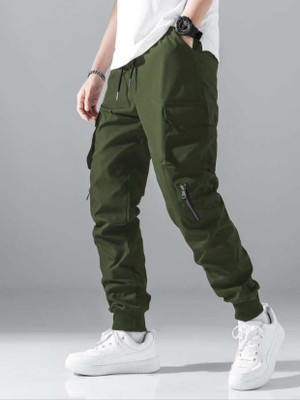 RAAVI Solid Men Dark Green Track Pants