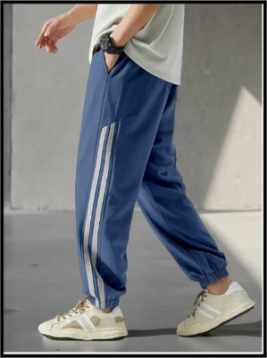 Novus Knitting Colorblock Men Blue Track Pants