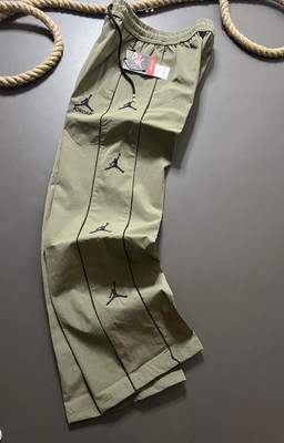 Amalya Solid Men Light Green Track Pants