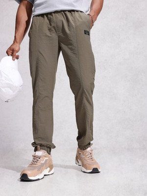 WROGN Solid Men Green Track Pants