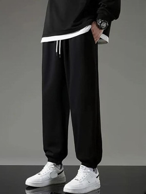 Pricha Solid Men Black Track Pants