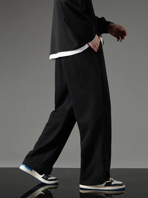 Dockstreet Loose Fit Men Black Trousers