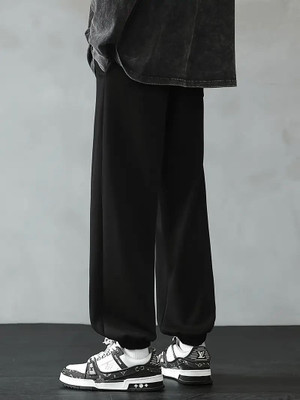TRUFFLEGUM Loose Fit Men Black Trousers