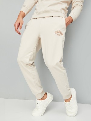 MAX Solid Men Beige Track Pants