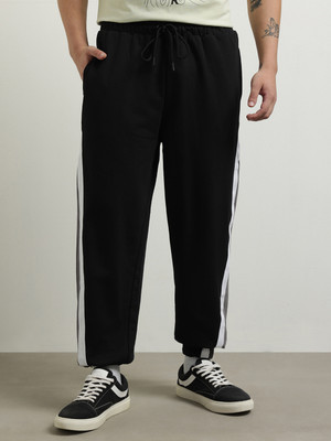 NOBERO Colorblock Men Black Track Pants