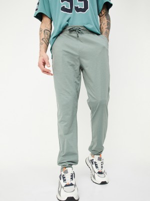 MAX Solid Men Grey Track Pants